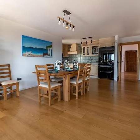 Vila Beautiful Luxury 4-Bed Villa In Playa Blanca